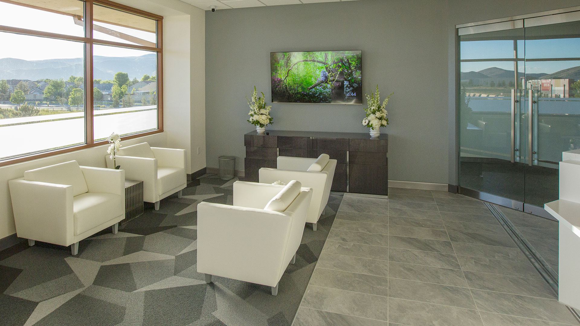 IXE Healthcare primary care, spine surgery, physical therapy, vein nevada, swift urgent clinic, reno, sparks, carson city, nevada